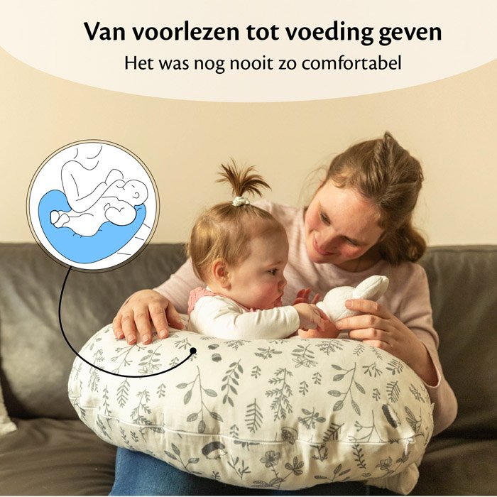 Het voedingskussen van Ella, speciaal gemaakt ter ondersteuning tijdens het voeden