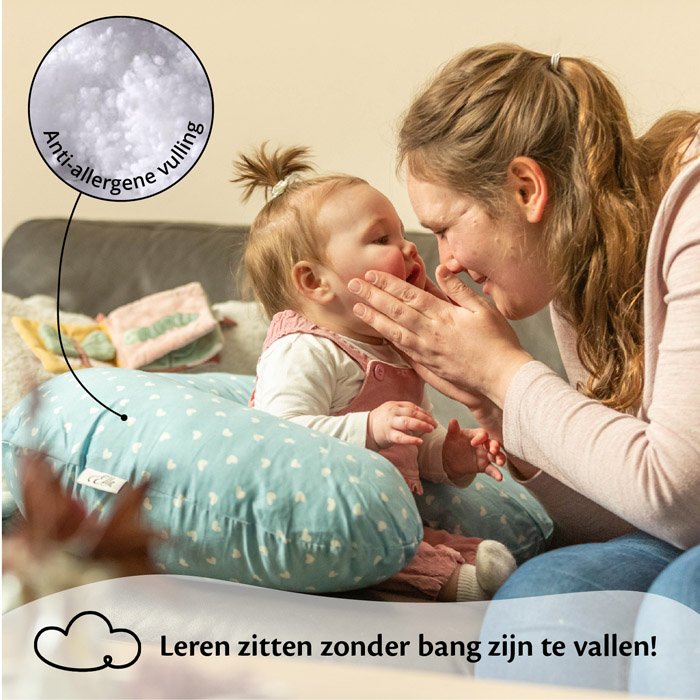 Het voedingskussen is gevuld met anti allergene polyester vulling