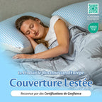 Femme endormie sous la couverture lestée Ella grise, certifiée OEKO-TEX Standard 100