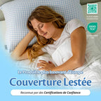 Femme endormie sous la couverture lestée Ella blanche, certifiée OEKO-TEX Standard 100