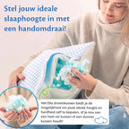 Vrouw stelt de hoogte van het Ella droomkussen in door vulling toe te voegen of te verwijderen.