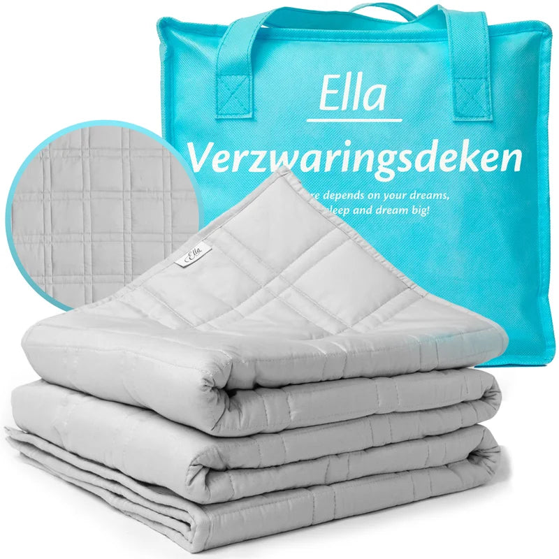 Een Ella Sleeps verzwaringsdeken voor volwassenen, ideaal voor het verminderen van stress en het bevorderen van een diepe slaap.